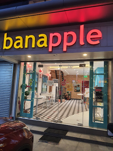 Banapple Matalino restaurant in Quezon City - exterior view and dining atmosphere