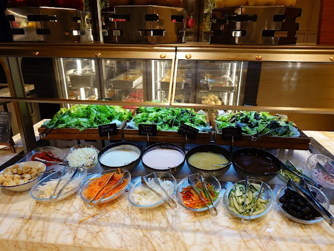 Fresh International Buffet | Solaire Resort North