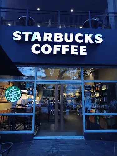 Starbucks Tomas Morato restaurant Quezon City